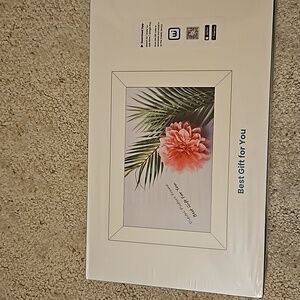 Digital picture frame